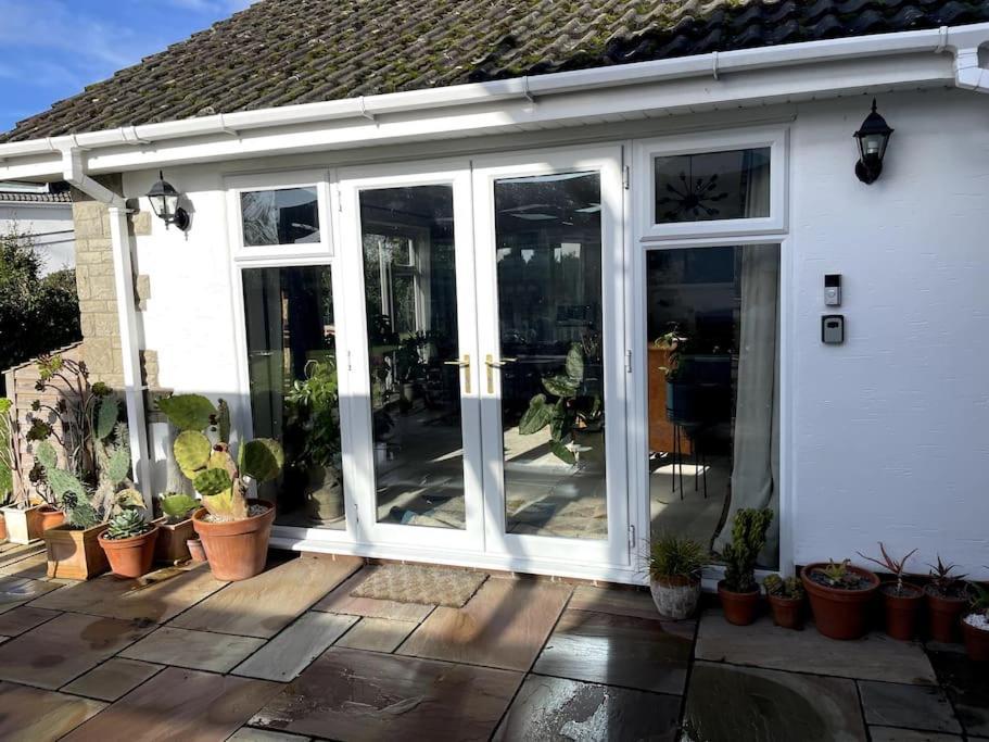 Karinya Suite Llanvaches Exterior photo